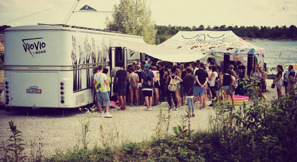 POP UP VAN TOUR 2014